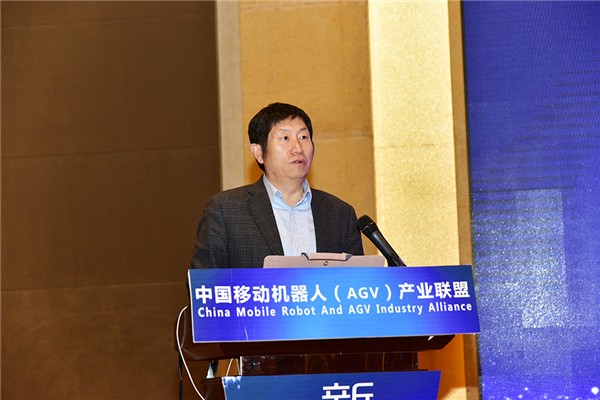 【新战术专访】联牛耳席王宏玉全面解读AGV产业最新发展态势